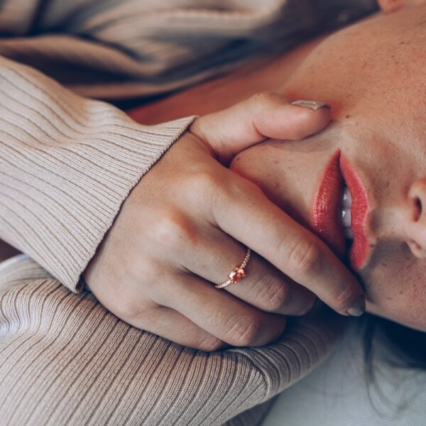Bague "Les précieuses" saphir jaune – Image 2