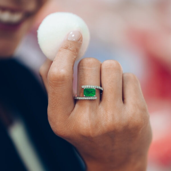 Bague "Infini" émeraude – Image 2